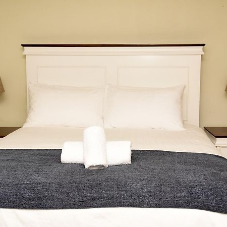 Vinolux Guest House Mthatha Esterno foto