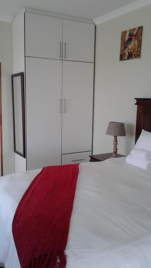 Vinolux Guest House Mthatha Esterno foto