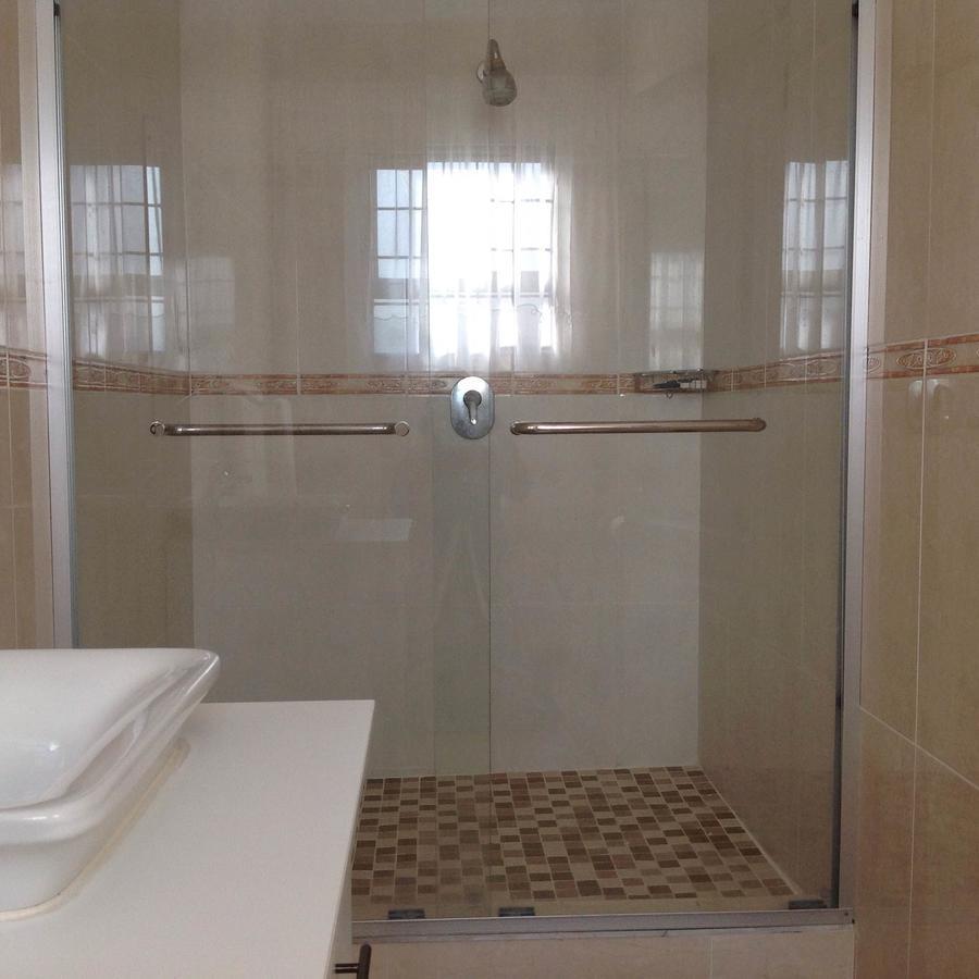 Vinolux Guest House Mthatha Esterno foto