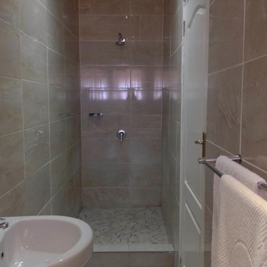 Vinolux Guest House Mthatha Esterno foto