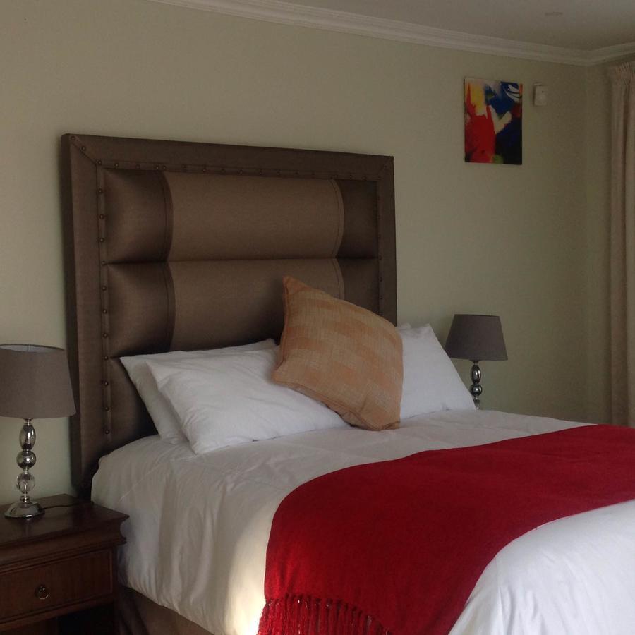 Vinolux Guest House Mthatha Esterno foto